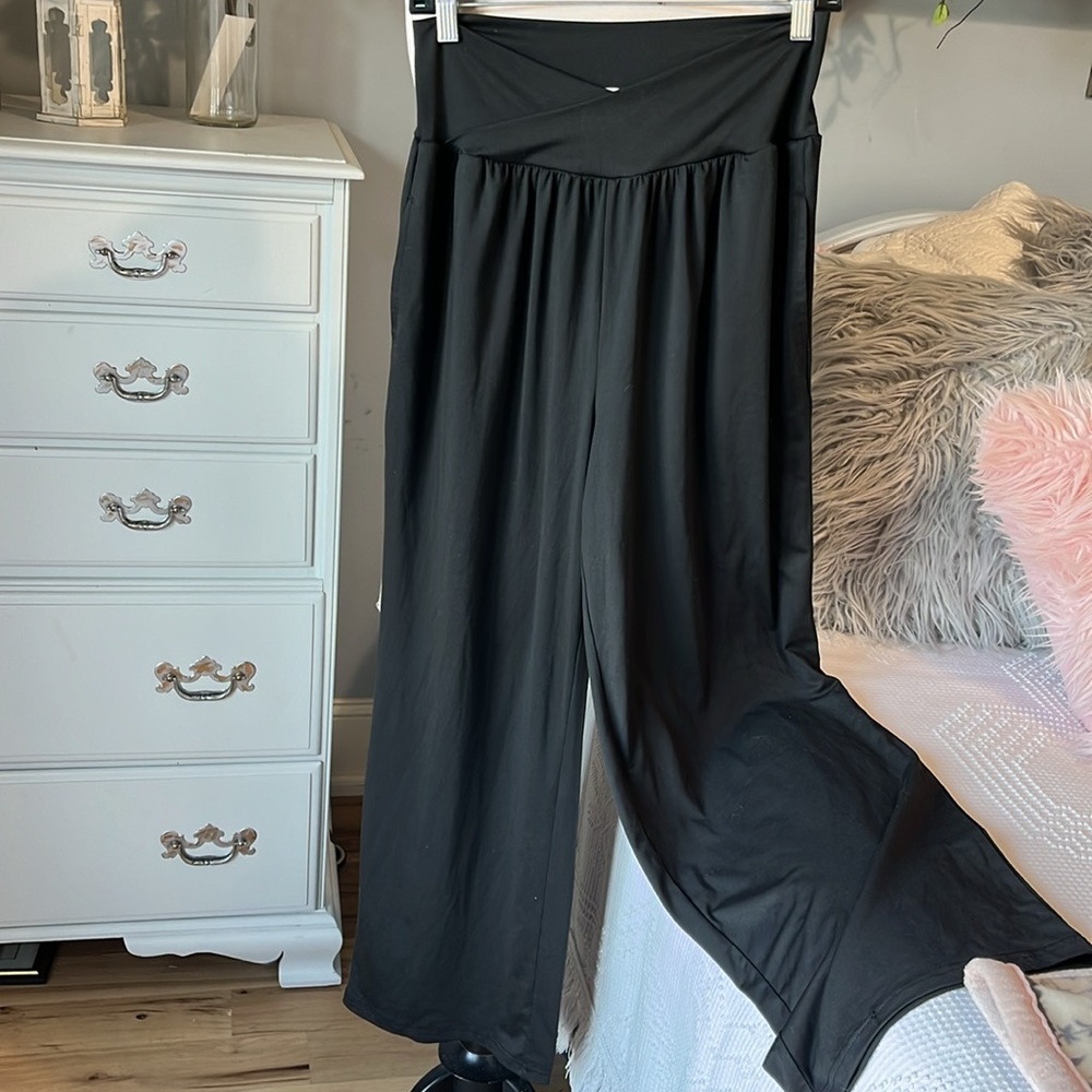 Wide Leg Pants Cross Over Waist Black Silky Stretchy Womens Medium Yoga